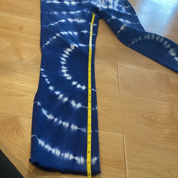 J. Crew 10” vintage straight jean in tie-dye with perfecting pockets - Picture 6 of 6